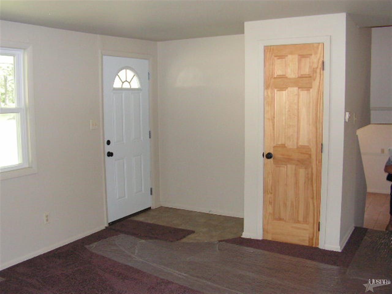 3810 Abbott St, Fort Wayne, IN 46806 photo 4