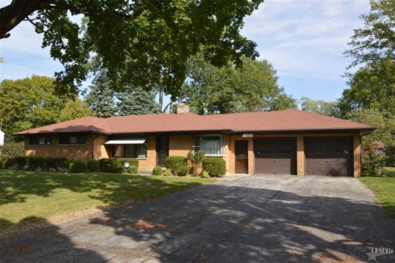 5215 Plaza Dr, Fort Wayne, IN 46806 photo 1