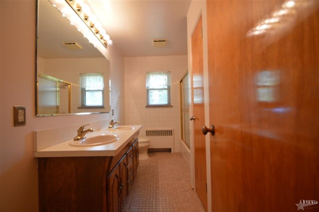 5215 Plaza Dr, Fort Wayne, IN 46806 photo 13