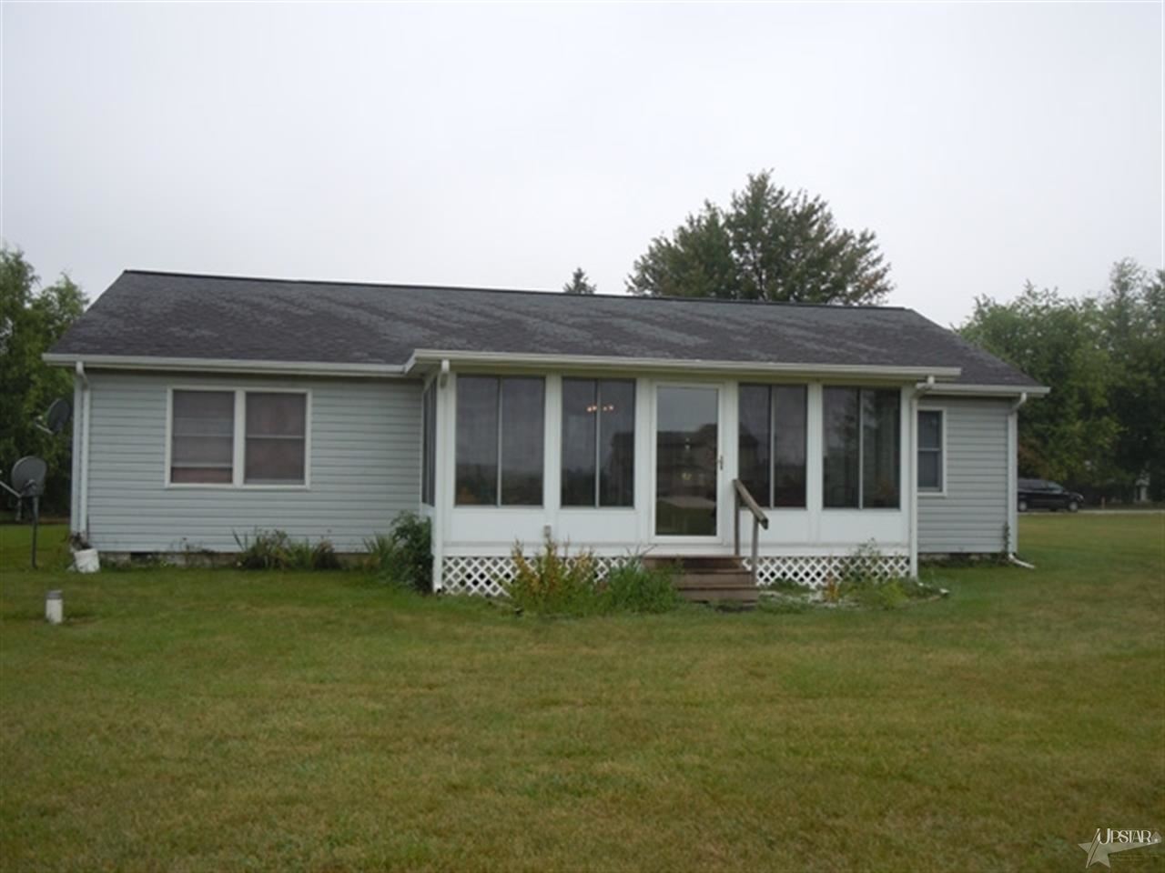 135 N Tracy St, Markle, IN 46770 photo 4