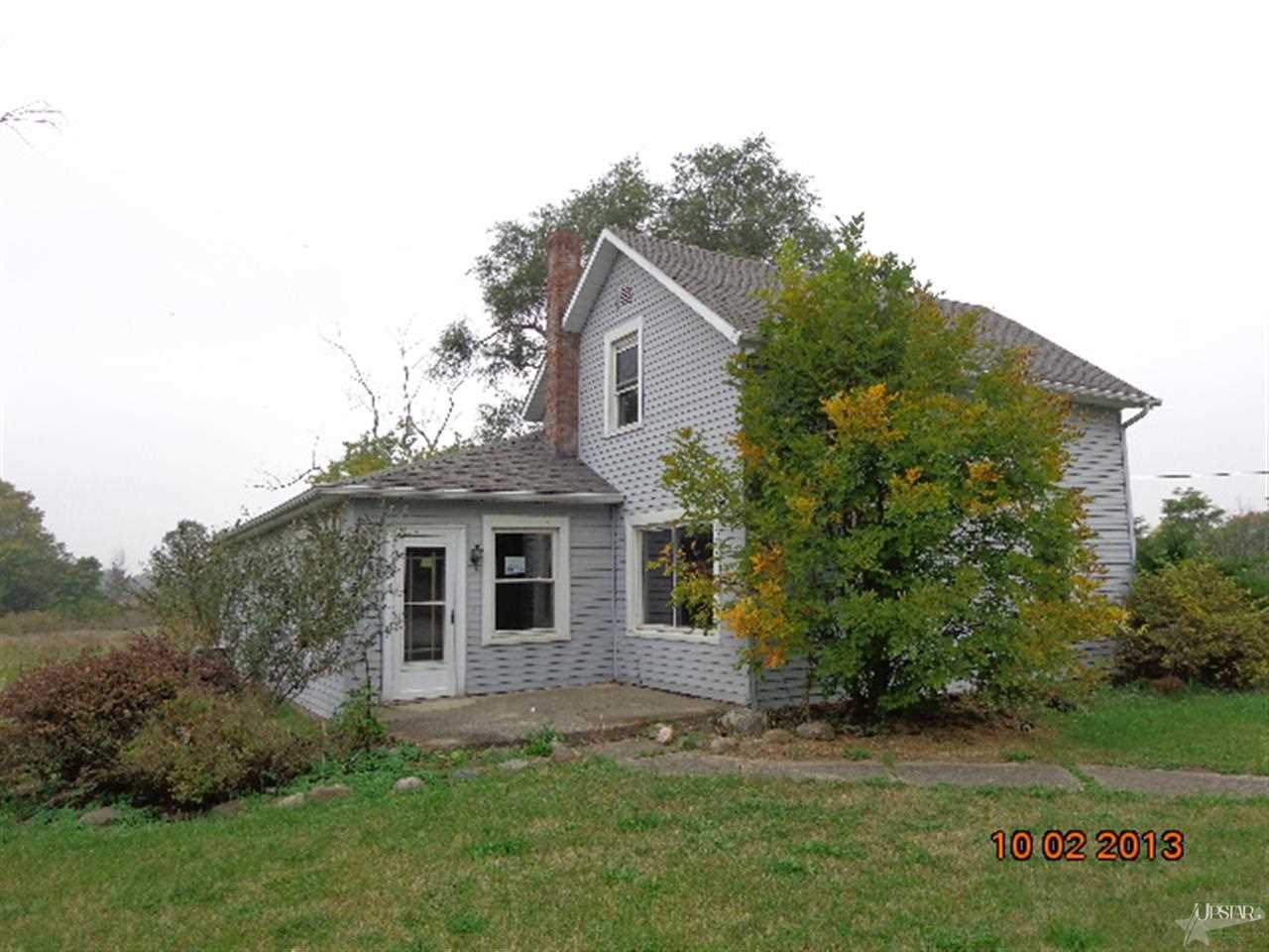 9296 N 300 W, Huntington, IN 46750 photo 1