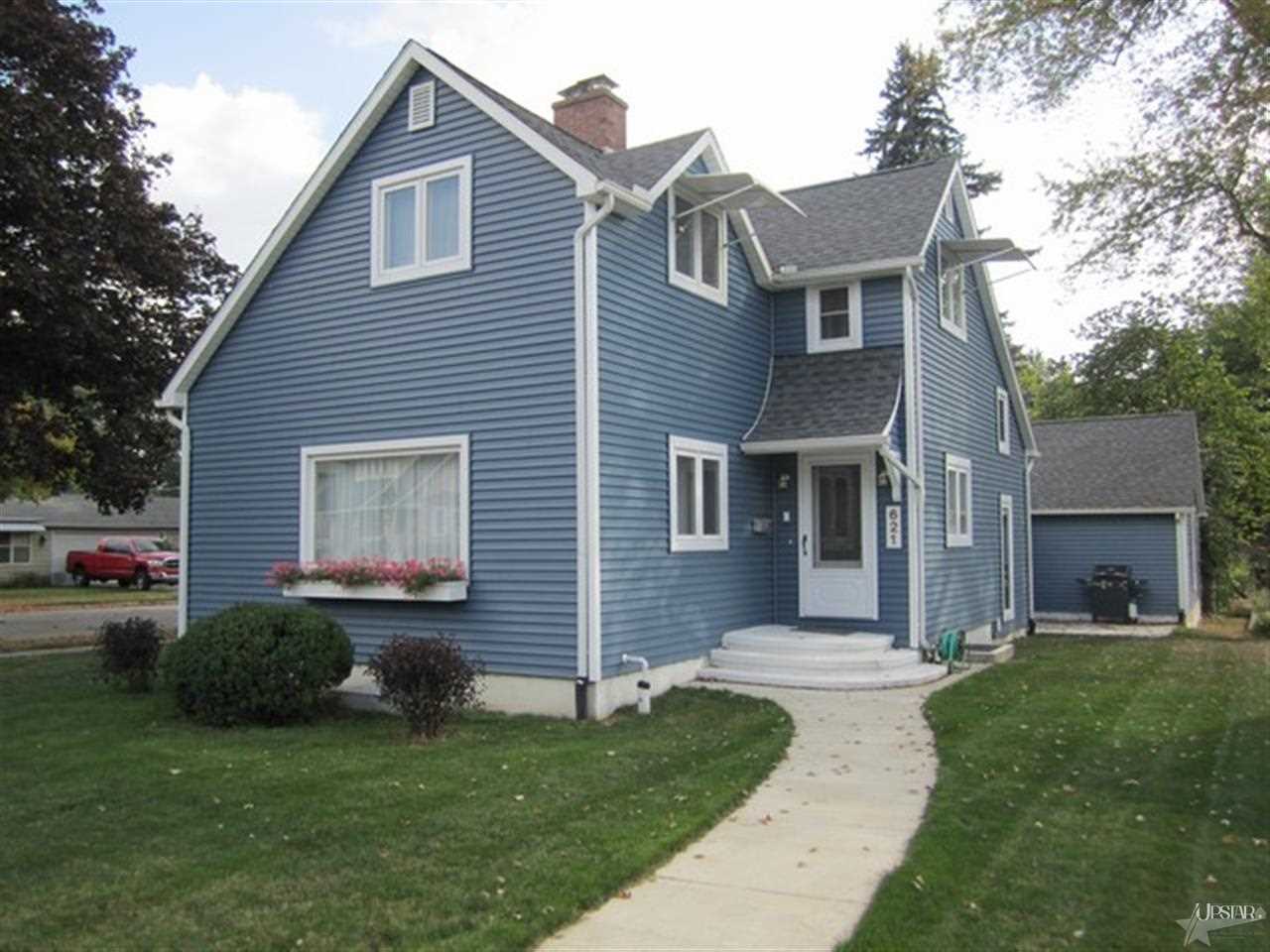 621 E 7th St, Auburn, IN 46706 photo 1
