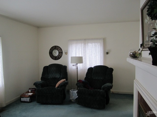 621 E 7th St, Auburn, IN 46706 photo 5