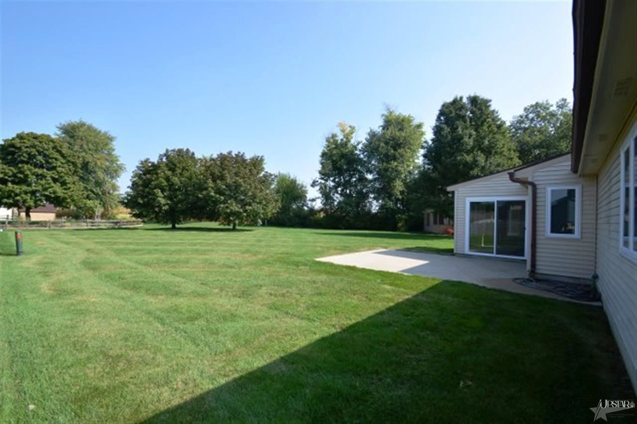 8807 Amberly Dr, New Haven, IN 46774 photo 30