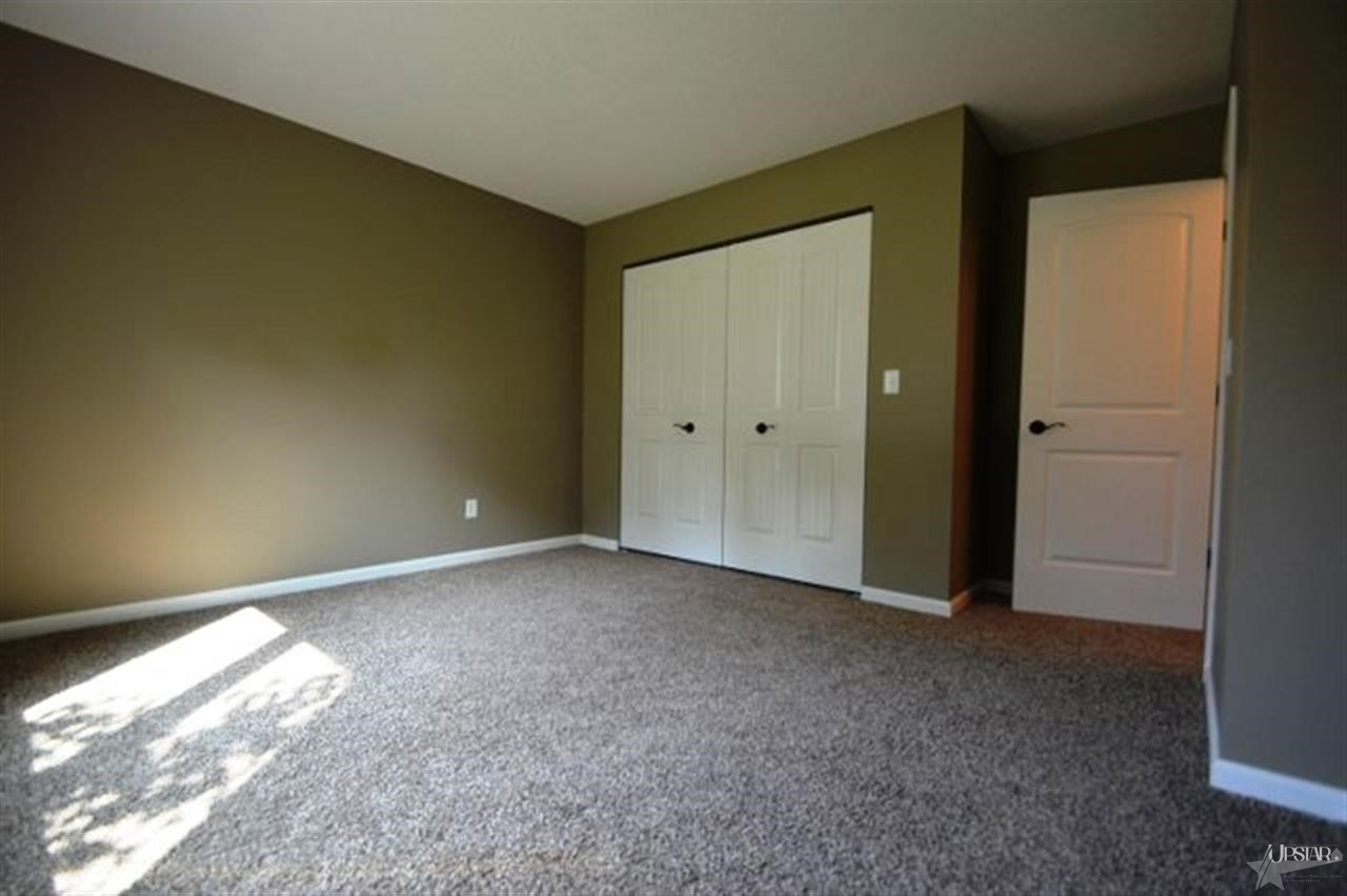 8807 Amberly Dr, New Haven, IN 46774 photo 21