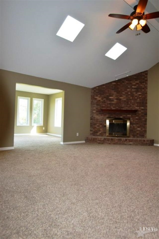 8807 Amberly Dr, New Haven, IN 46774 photo 5