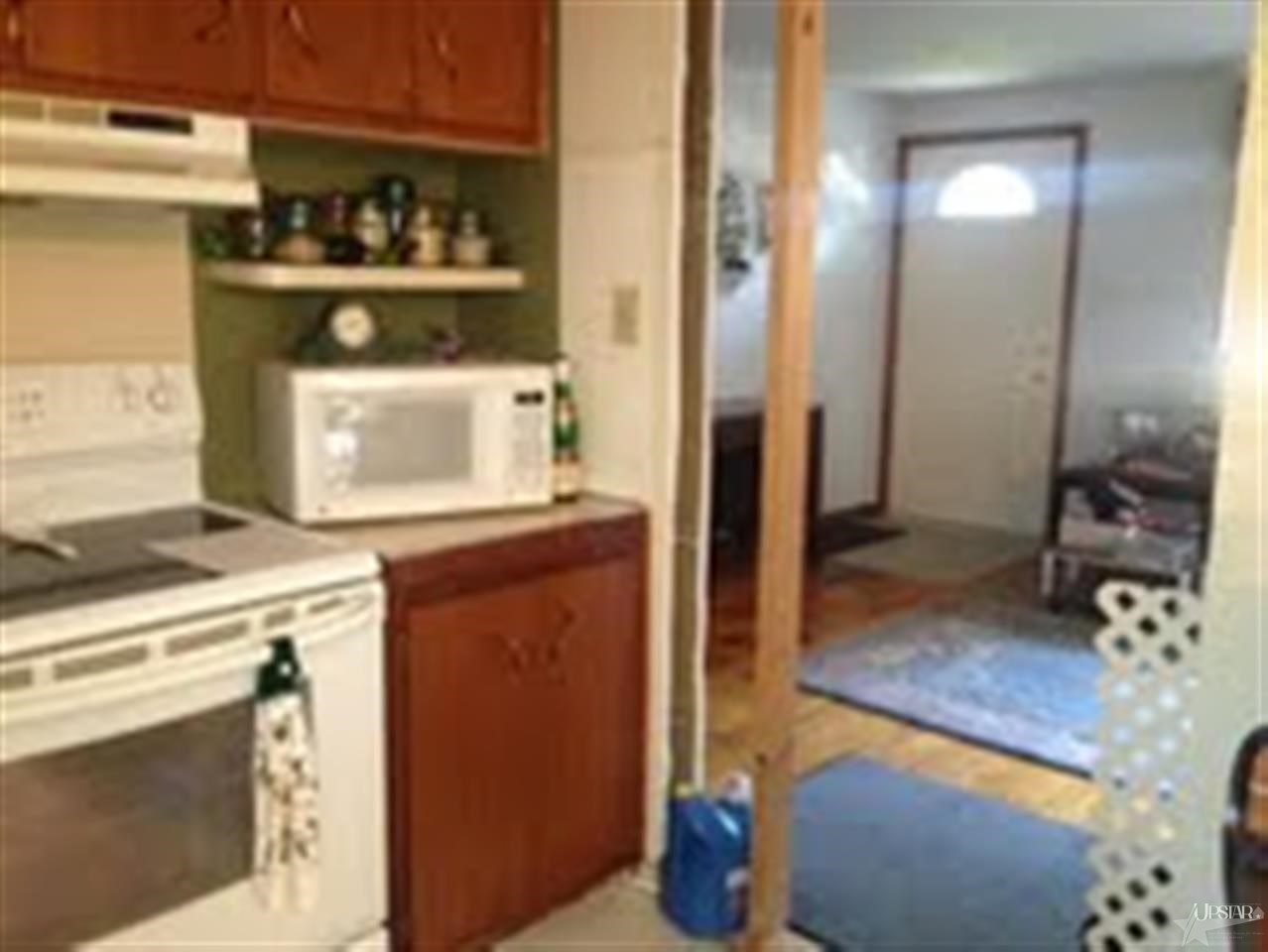 3838 E Saddle Dr, Fort Wayne, IN 46804 photo 2