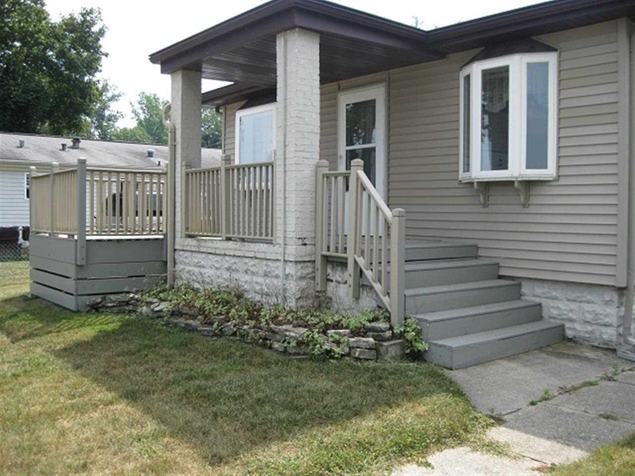 23047 Heaton Vis, Elkhart, IN 46514 photo 17