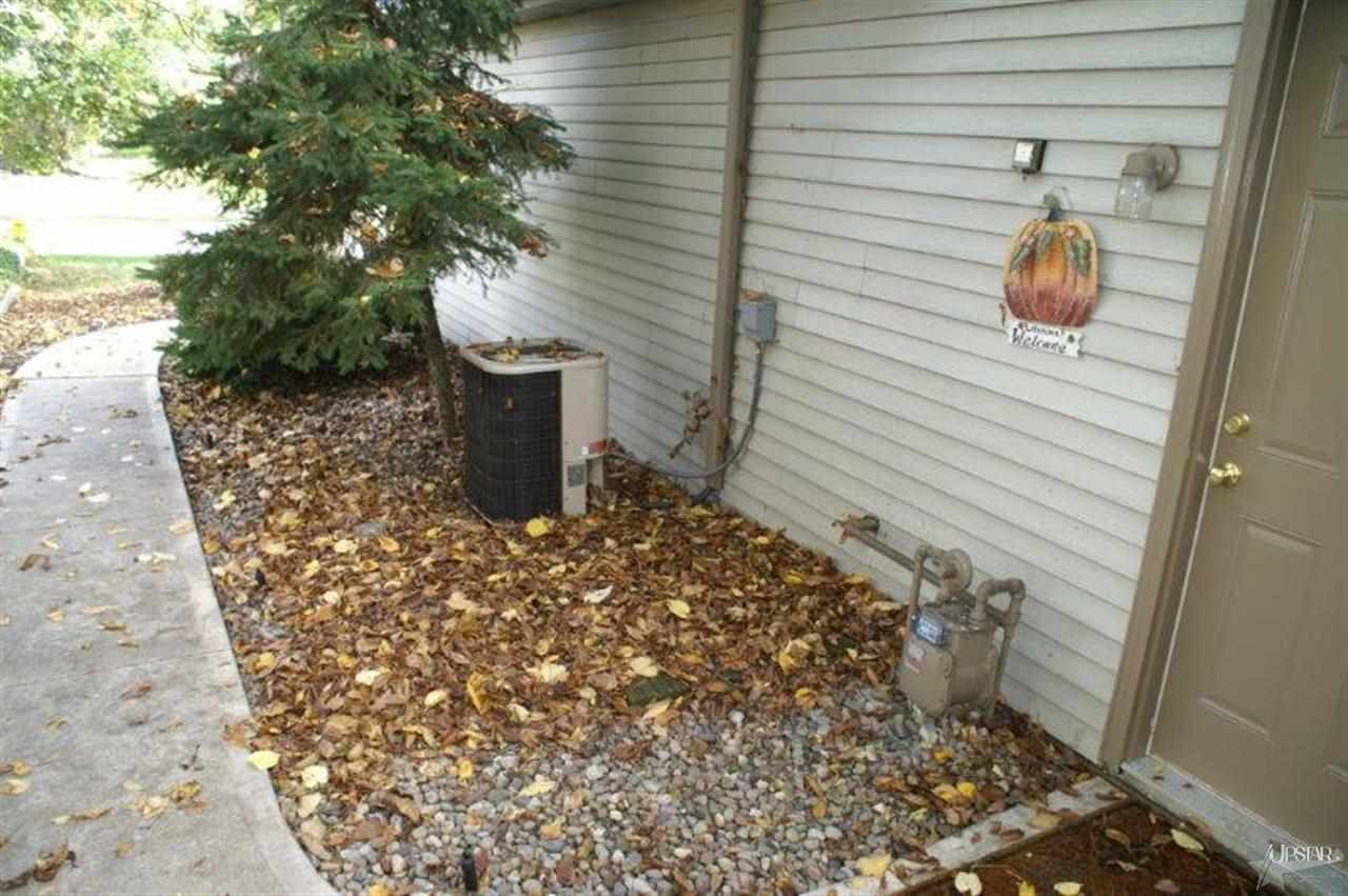 11023 Spring Oak Rd, Fort Wayne, IN 46845 photo 4