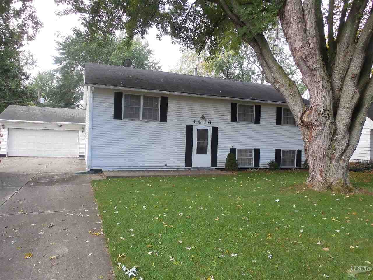 1416 Asbury Dr, New Haven, IN 46774 photo 1