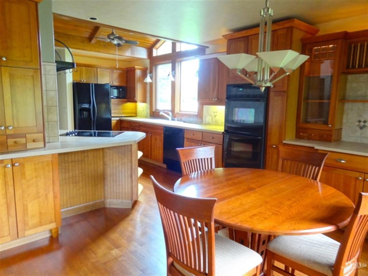 9323 Silverfox Dr, Fort Wayne, IN 46804 photo 9