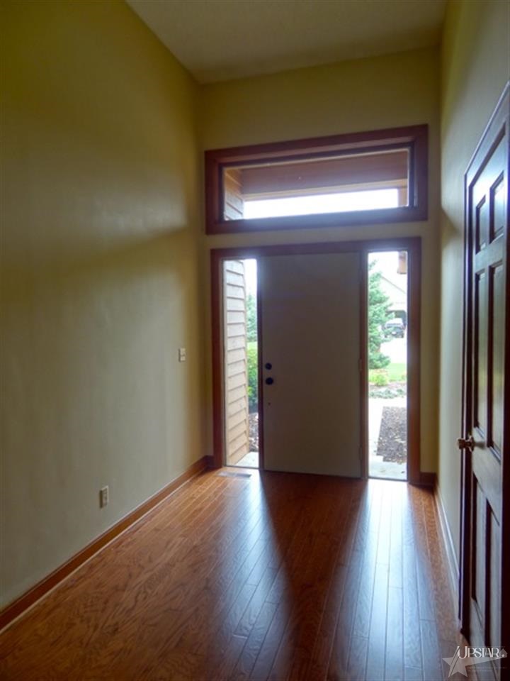 9323 Silverfox Dr, Fort Wayne, IN 46804 photo 3