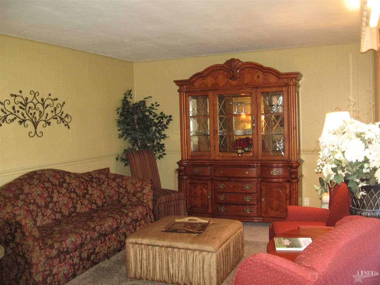 18 Barbara Dr, Columbia City, IN 46725 photo 2