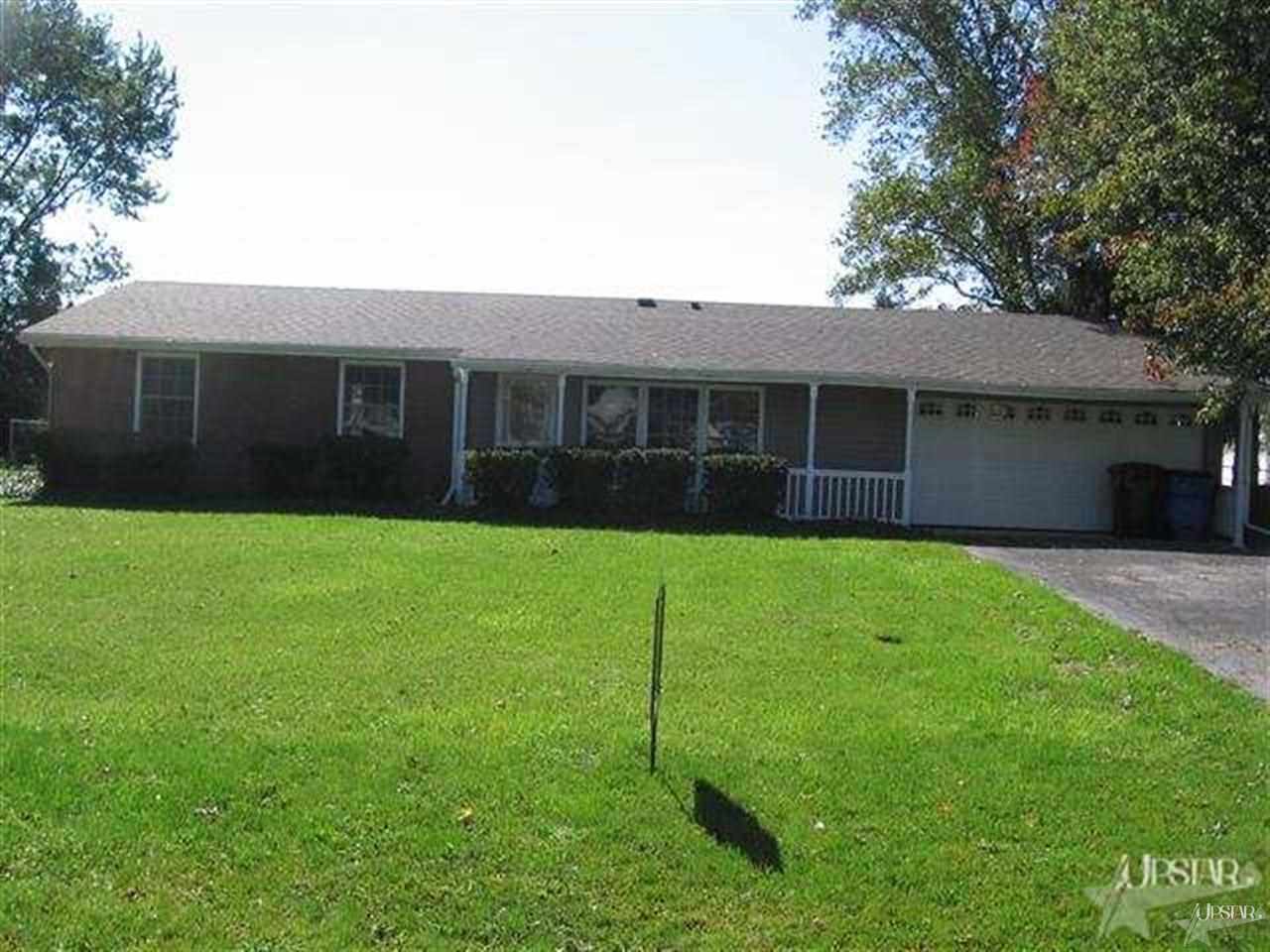 18 Barbara Dr, Columbia City, IN 46725 photo 1