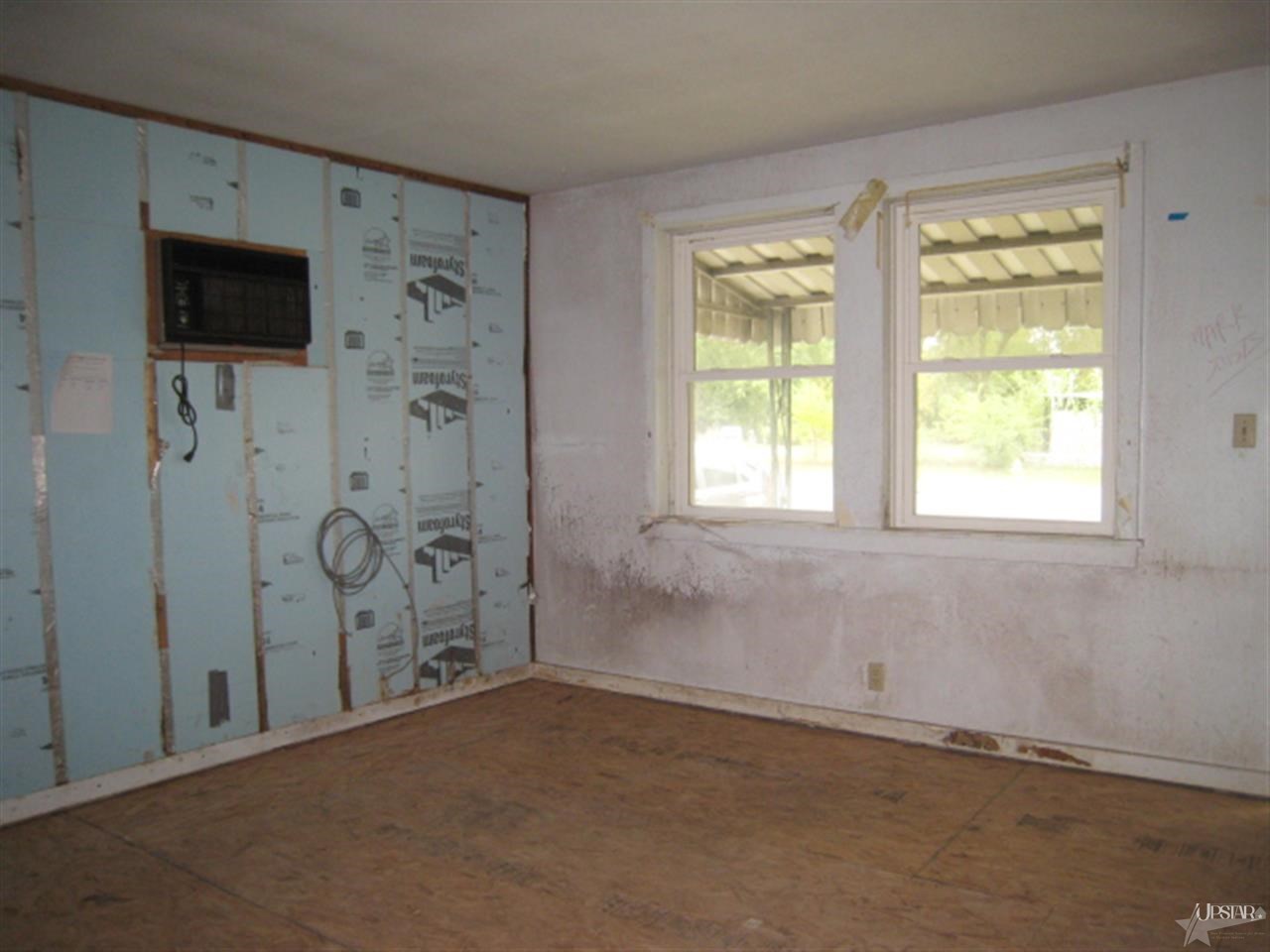 915 E Paulding Rd, Fort Wayne, IN 46816 photo 9