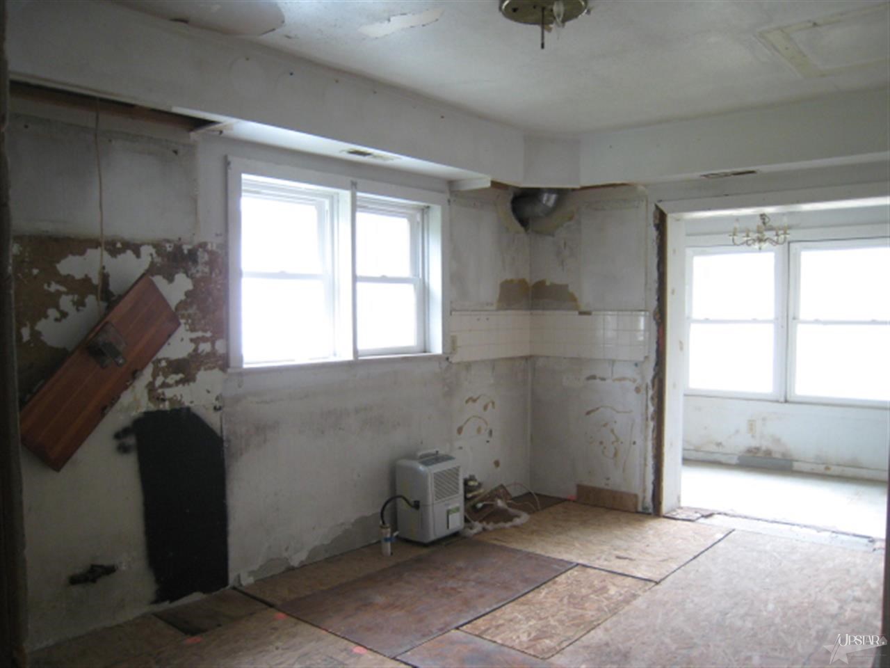 915 E Paulding Rd, Fort Wayne, IN 46816 photo 2