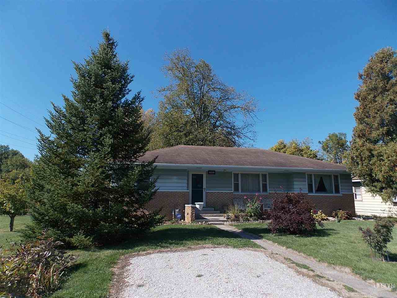 2230 Freeman St, Fort Wayne, IN 46802 photo 2