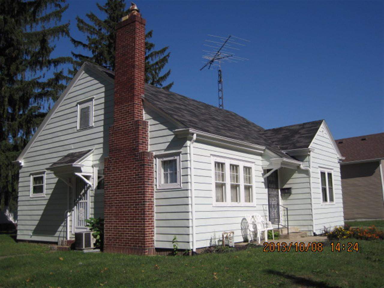 258 W Green St, Frankfort, IN 46041 photo 1
