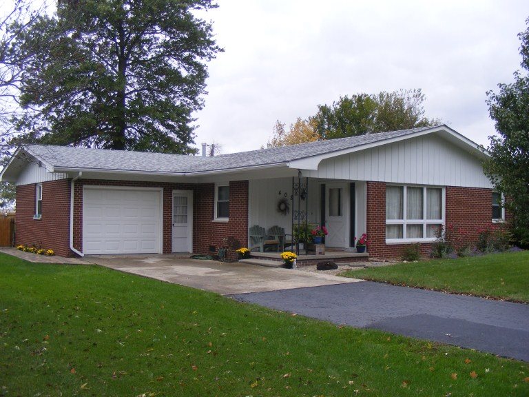 408 S Maine St, Remington, IN 47977 photo 1