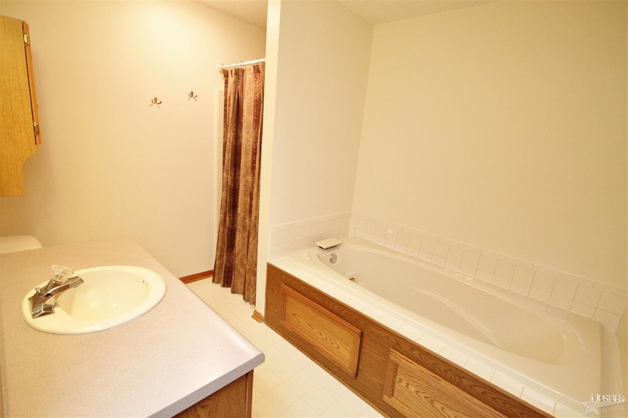 1633 Monet Cv, Fort Wayne, IN 46845 photo 20