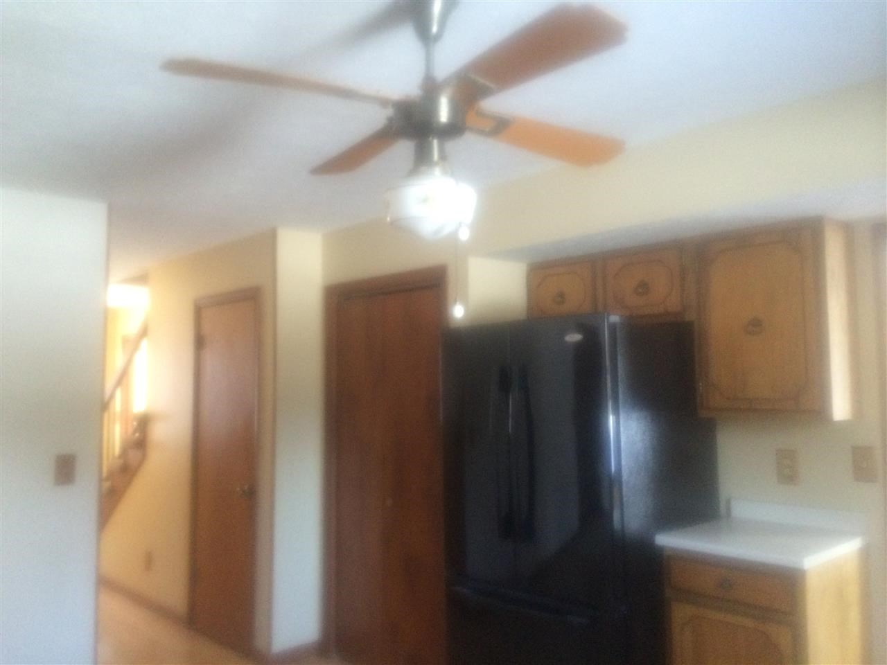 3610 S Eddington Dr, Bloomington, IN 47401 photo 4
