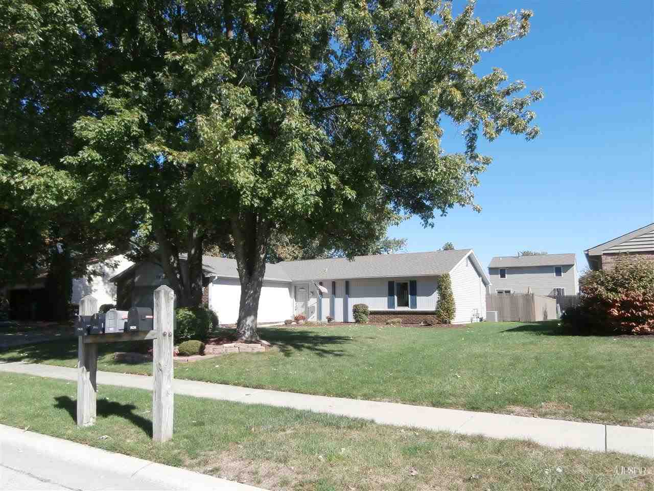 7632 Sunderland Dr, Fort Wayne, IN 46835 photo 3