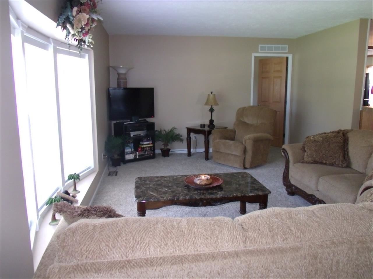 57750 9th St, Elkhart, IN 46517 photo 2