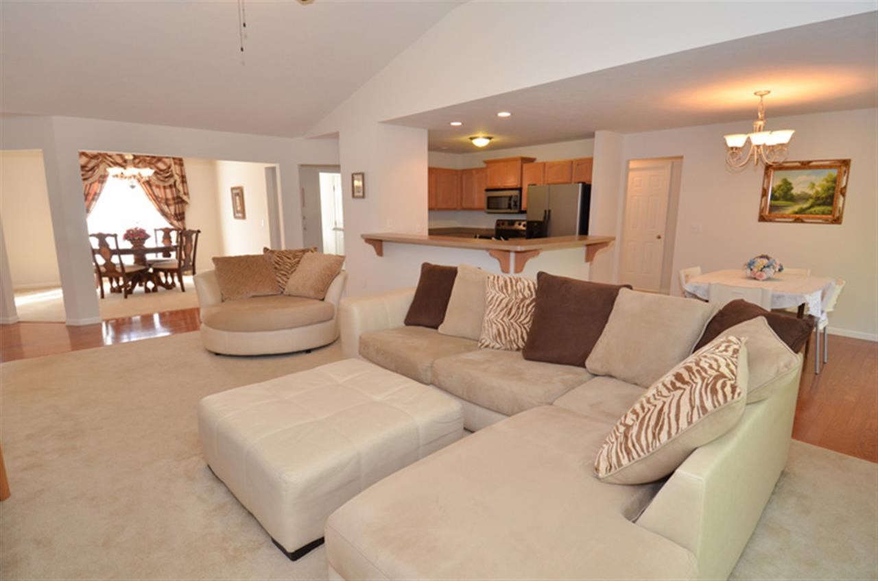 18480 Madrid Ct, South Bend, IN 46637 photo 4