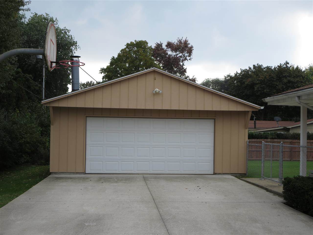 19390 Pasadena Ave, South Bend, IN 46614 photo 24
