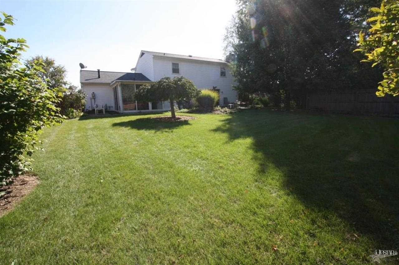 7019 Antebellum Dr, Fort Wayne, IN 46815 photo 4
