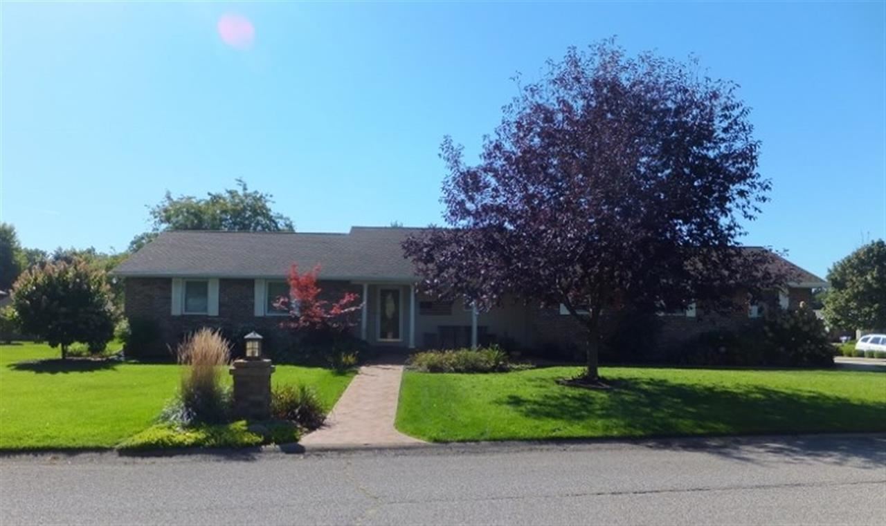 2304 Brookview Dr, Warsaw, IN 46580 photo 1