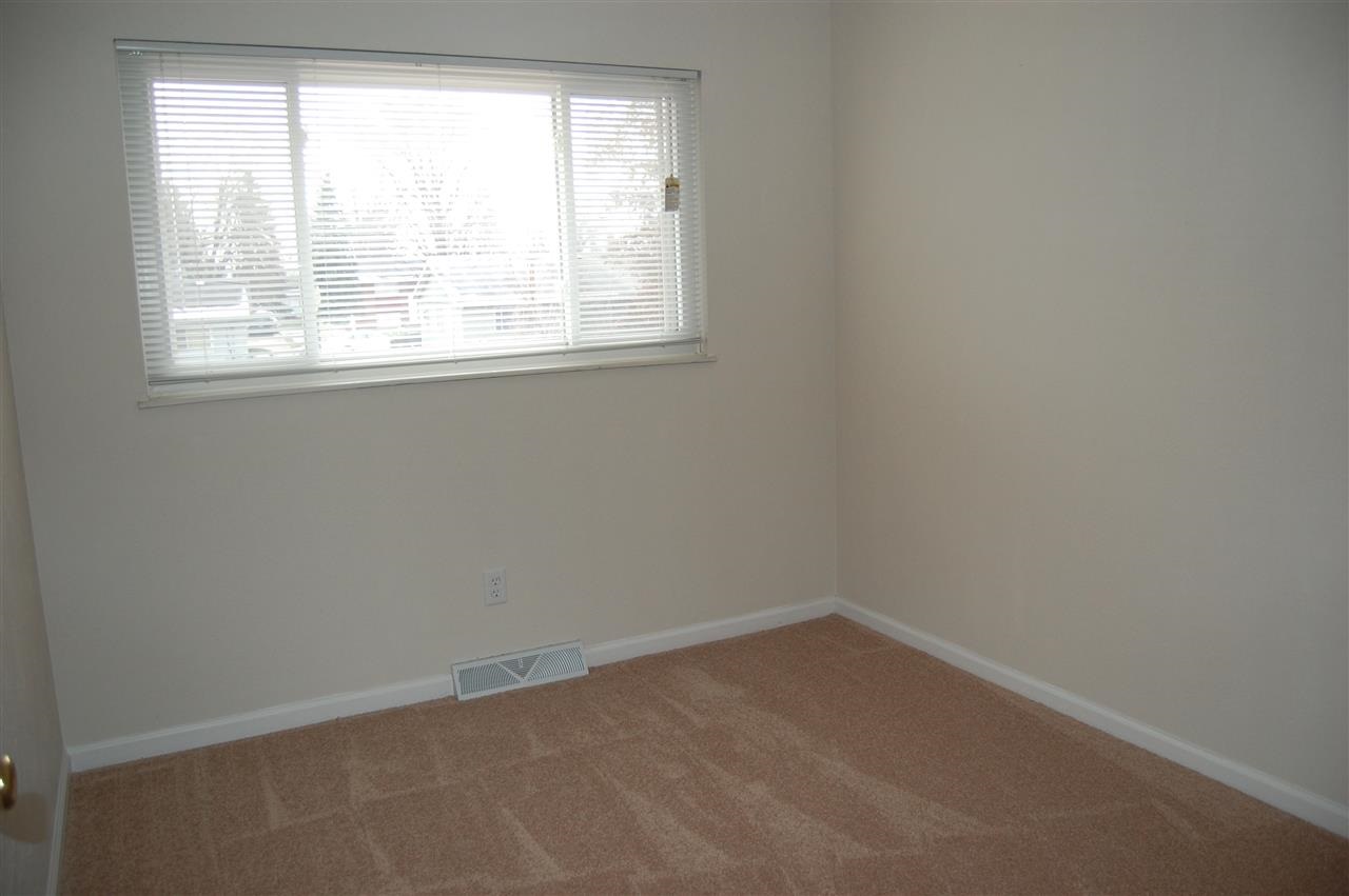 5124 Redbud Ln, South Bend, IN 46619 photo 17