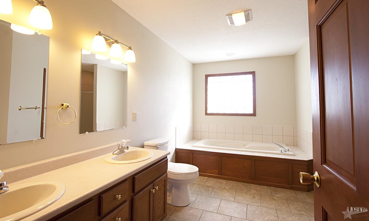 2205 Perry Trl, Fort Wayne, IN 46818 photo 24