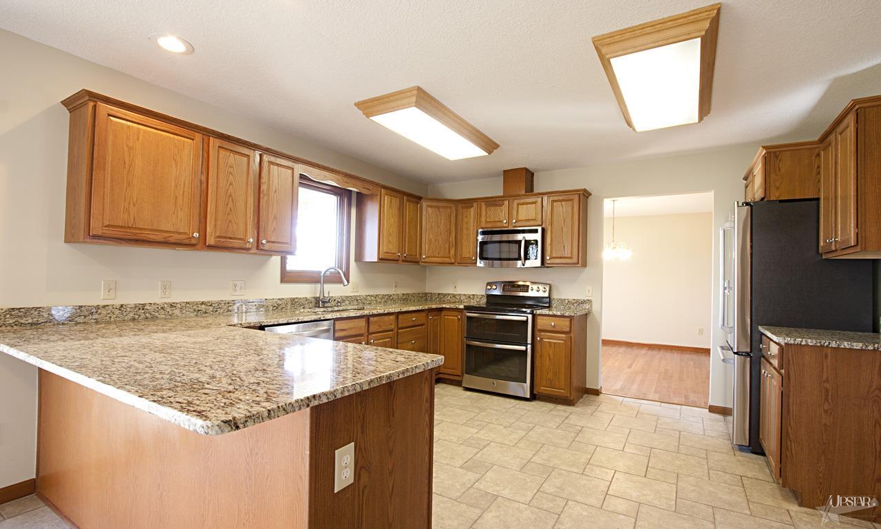 2205 Perry Trl, Fort Wayne, IN 46818 photo 11