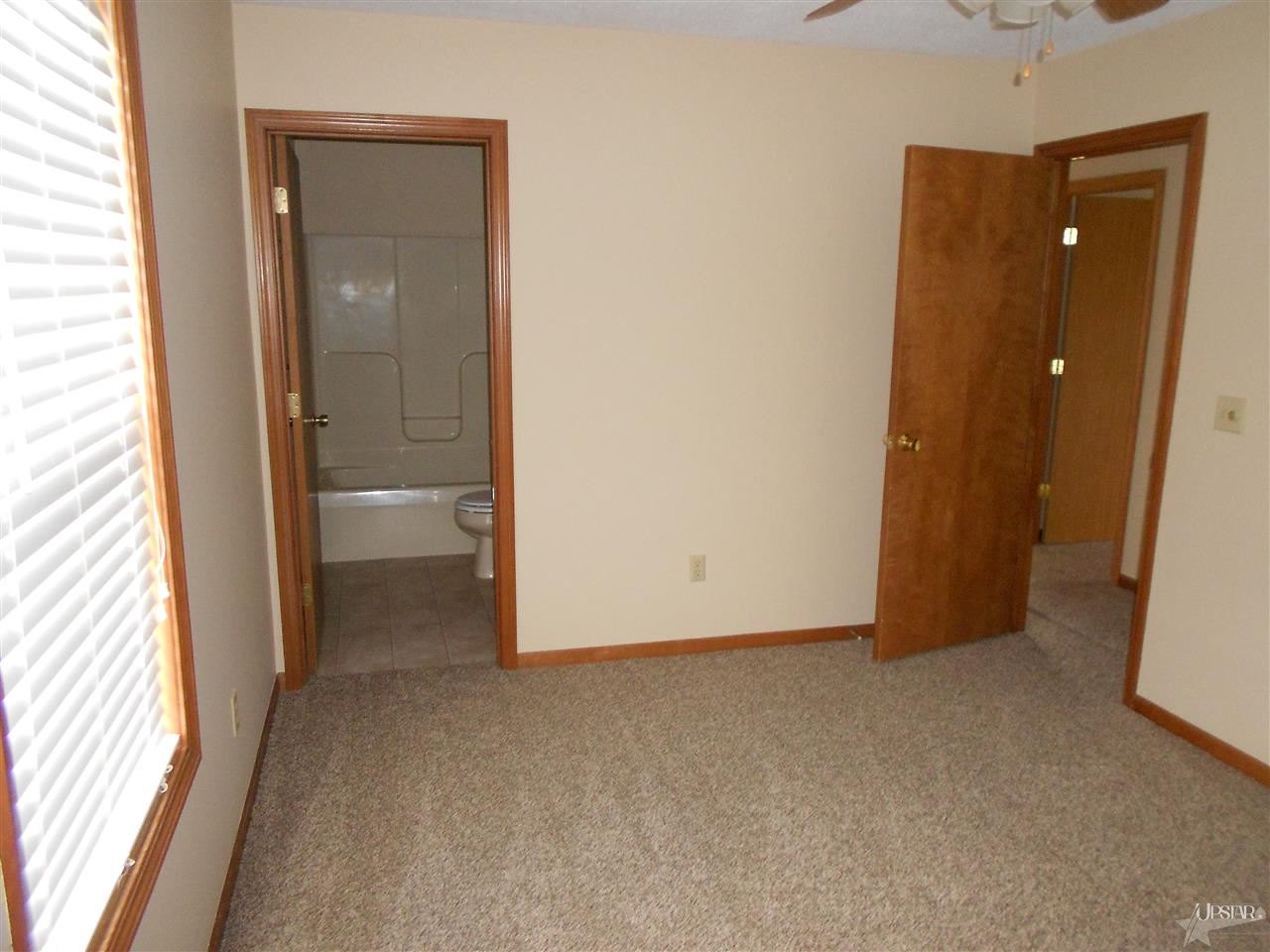 893 S Redstone Ct, Columbia City, IN 46725 photo 8
