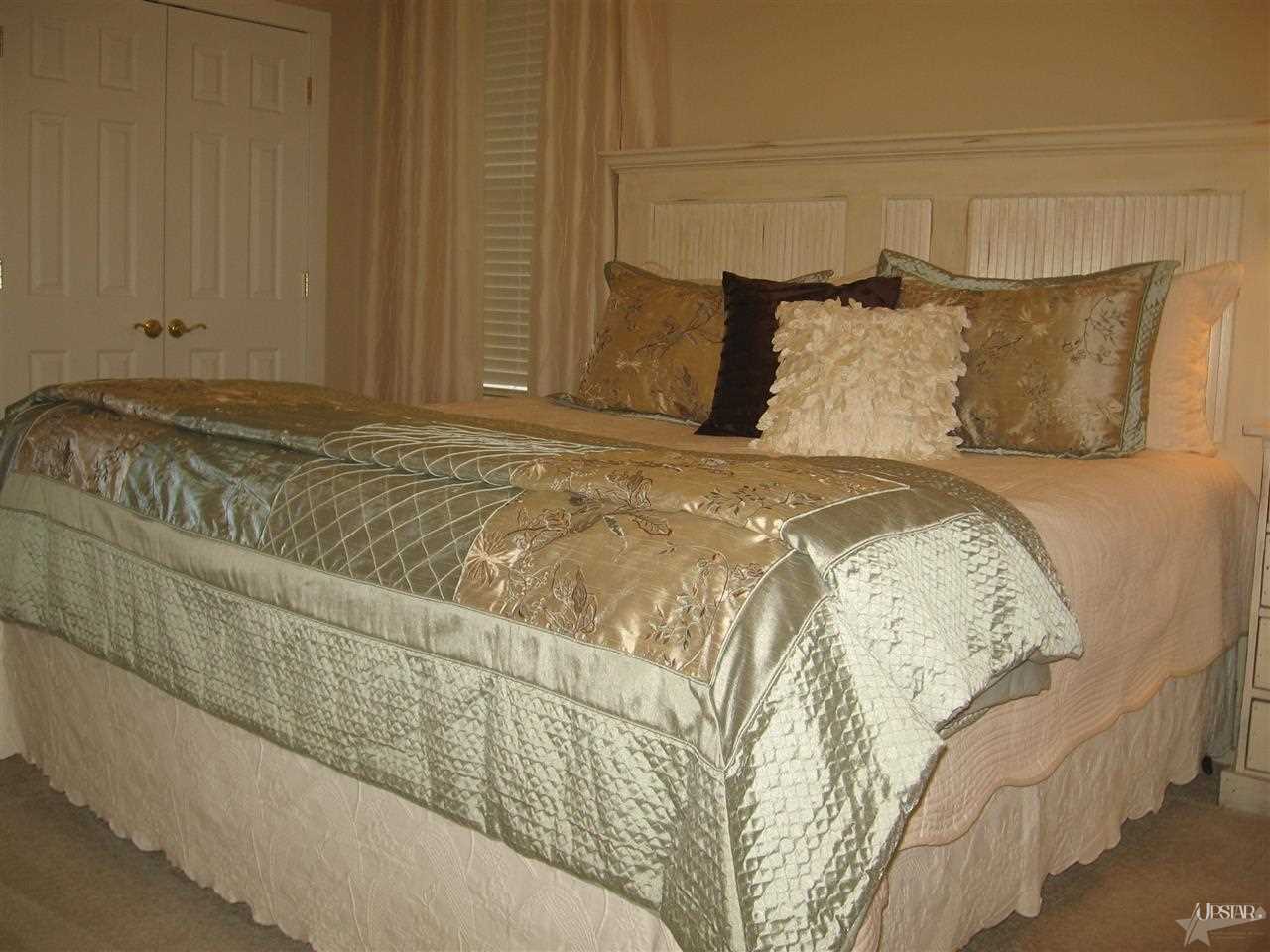 202 N Main St, South Whitley, IN 46787 photo 14