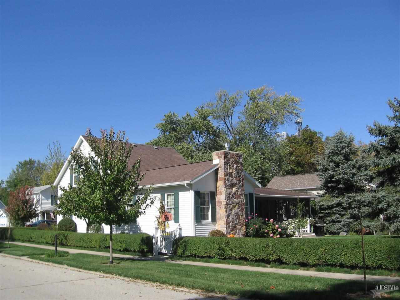 202 N Main St, South Whitley, IN 46787 photo 25