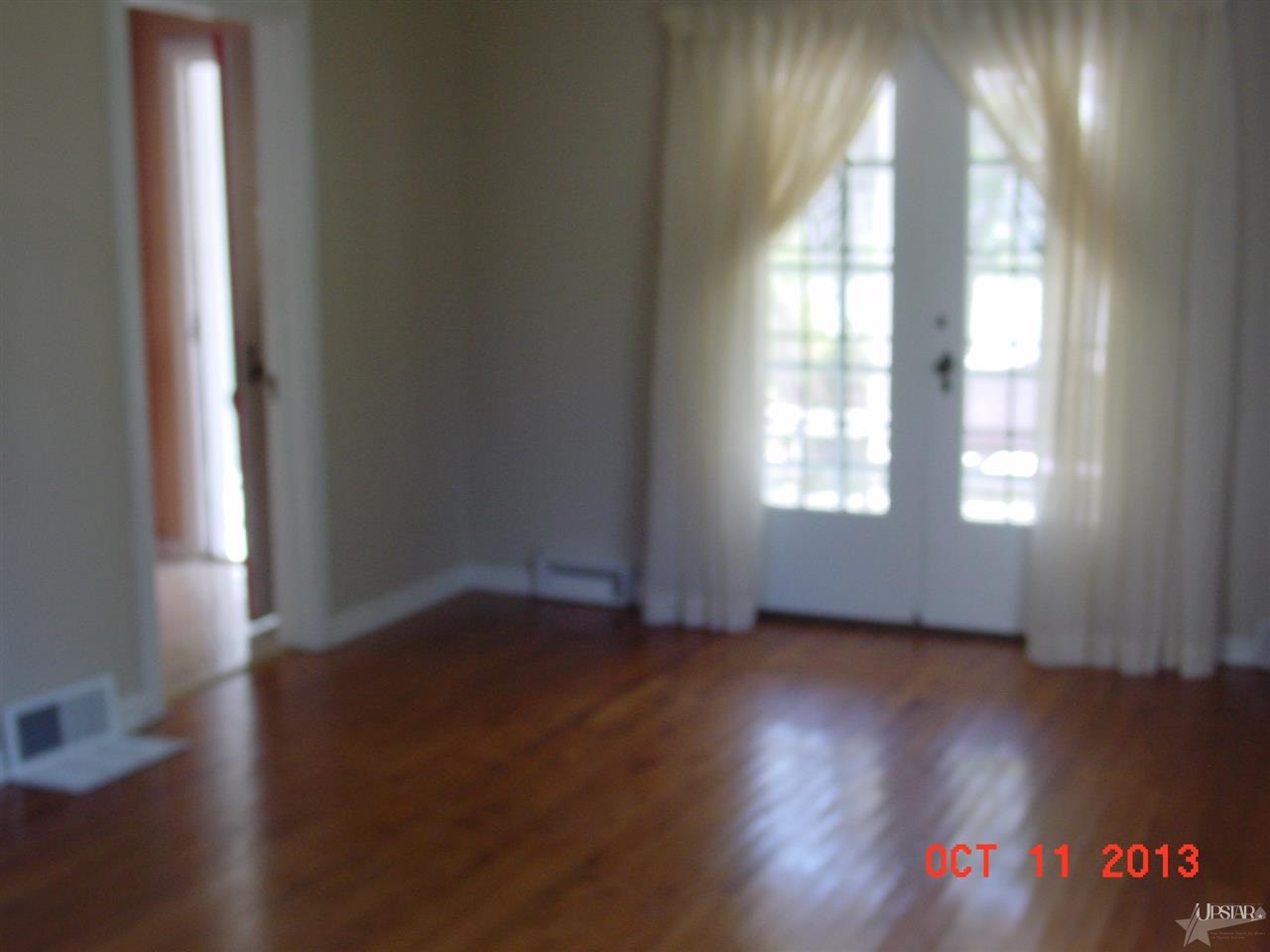 303 E Sherwood Ter, Fort Wayne, IN 46806 photo 4
