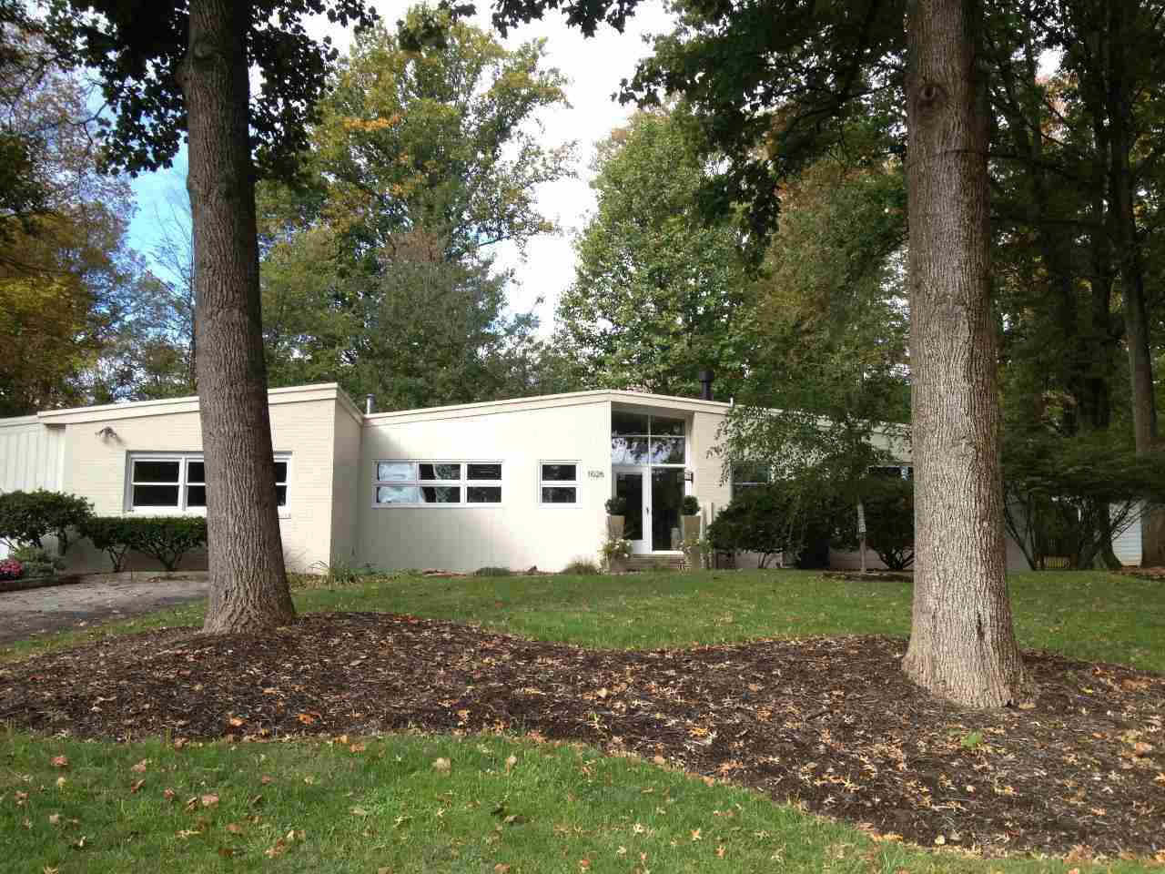 1026 S Mitchell St, Bloomington, IN 47401 photo 1