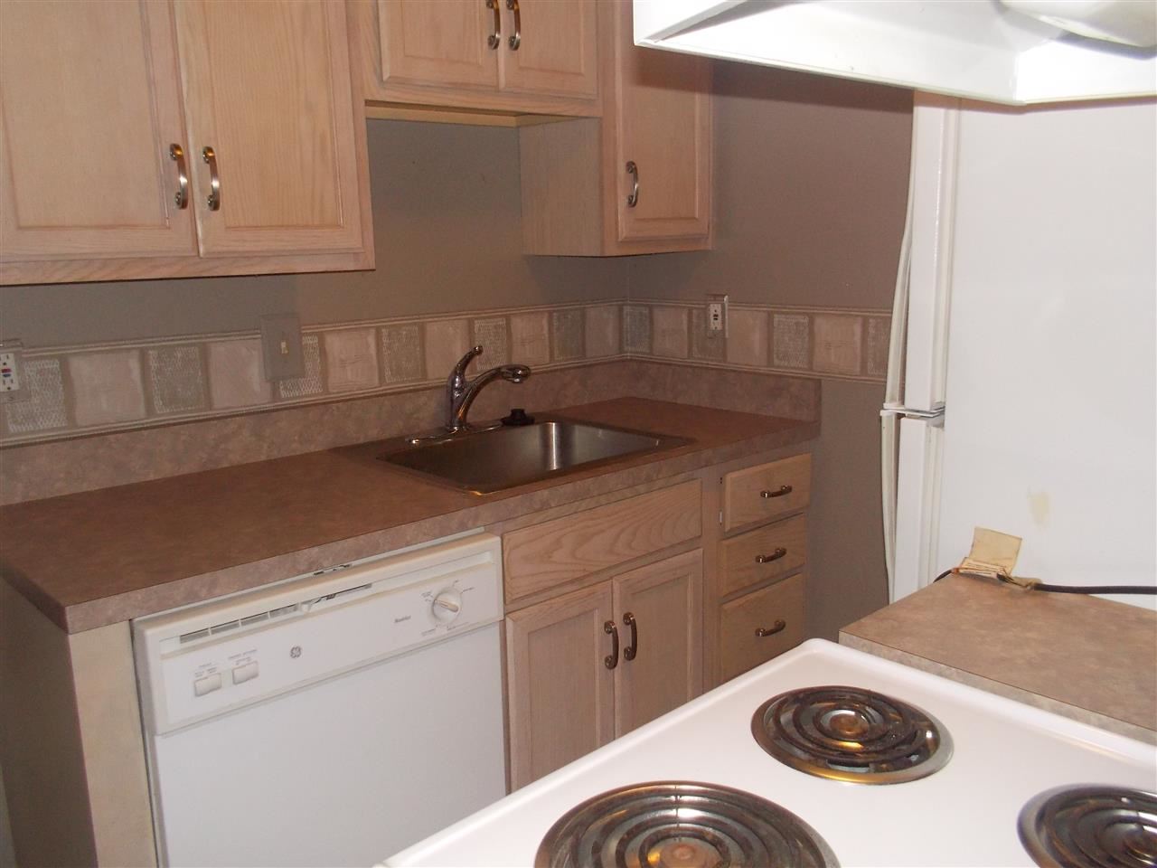 4268 Lakeshore Dr, Bremen, IN 46506 photo 4