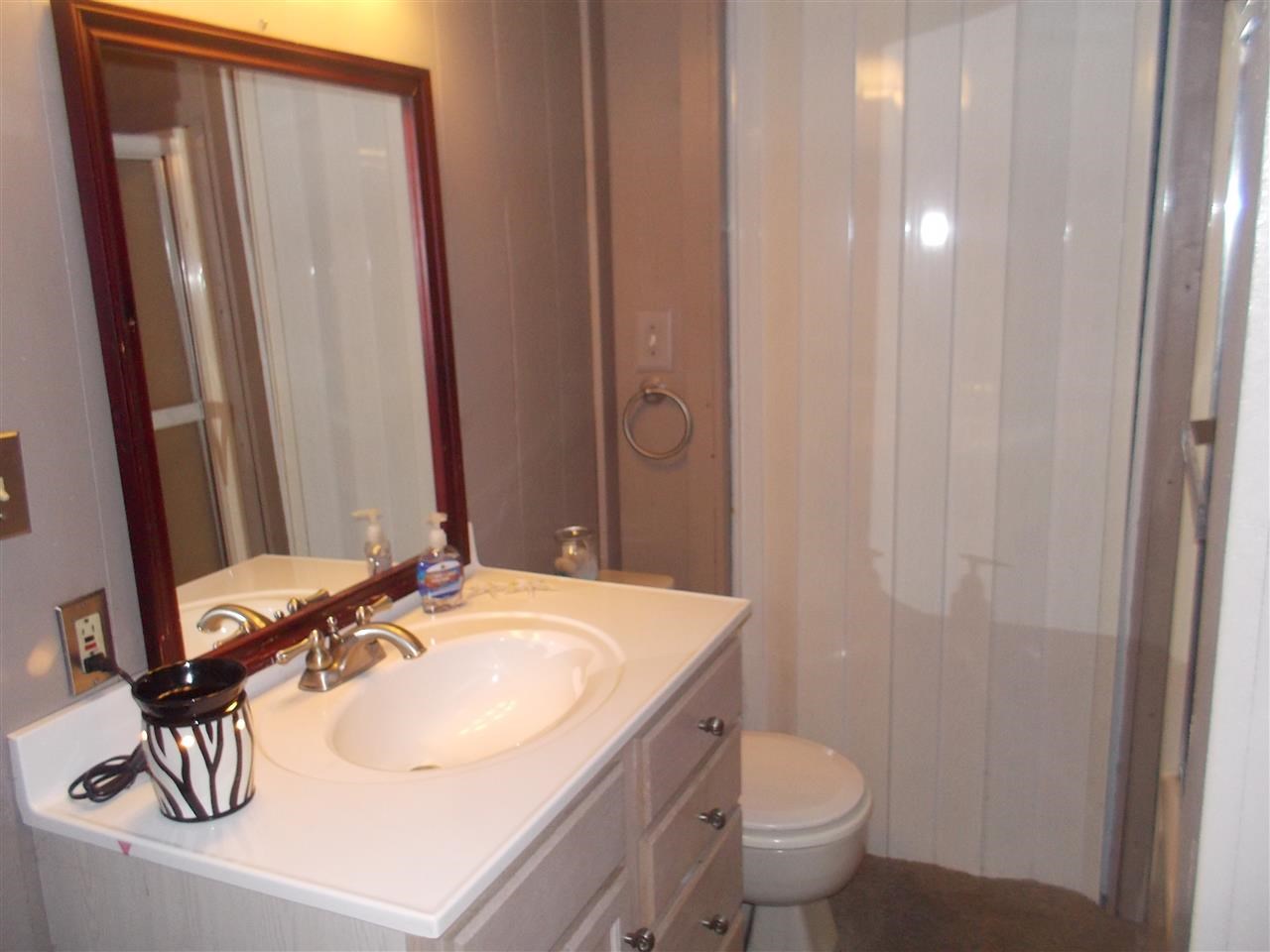 4268 Lakeshore Dr, Bremen, IN 46506 photo 14
