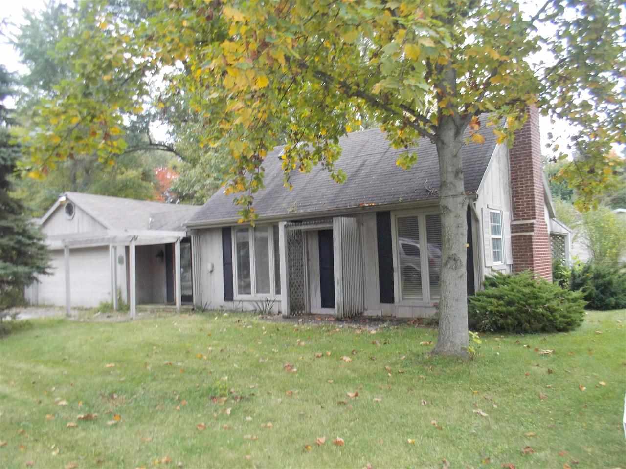 4268 Lakeshore Dr, Bremen, IN 46506 photo 1