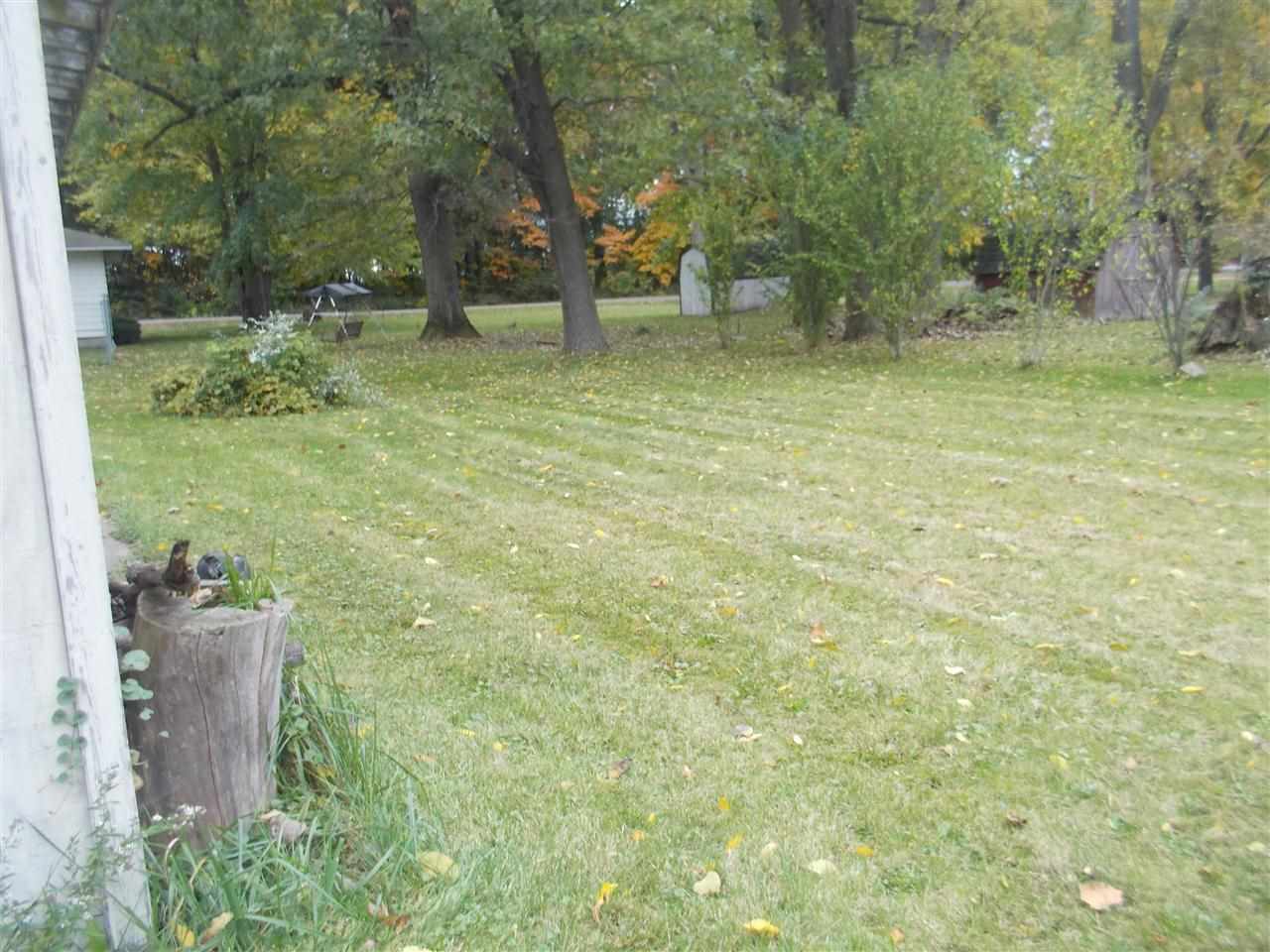 4268 Lakeshore Dr, Bremen, IN 46506 photo 17
