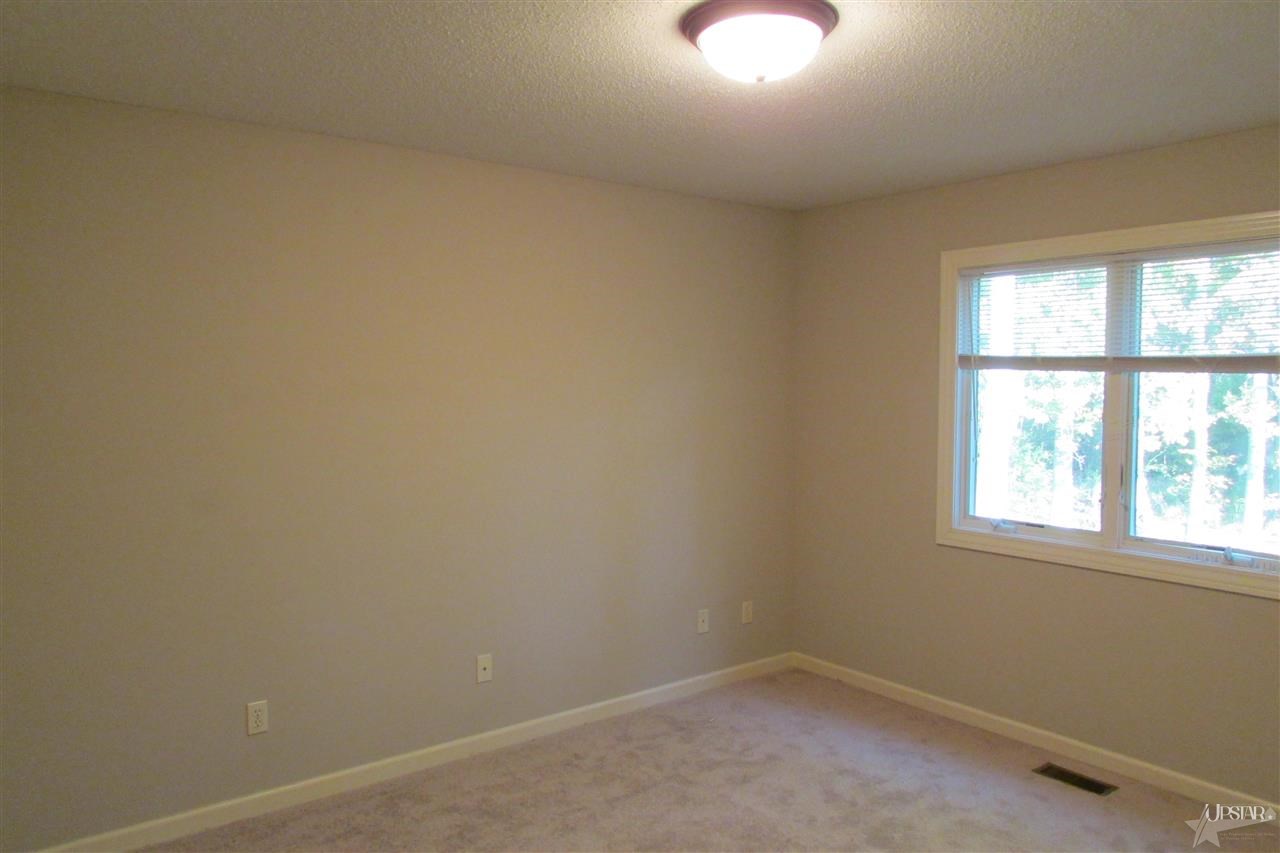 501 Blackthorn Cv, Fort Wayne, IN 46804 photo 15