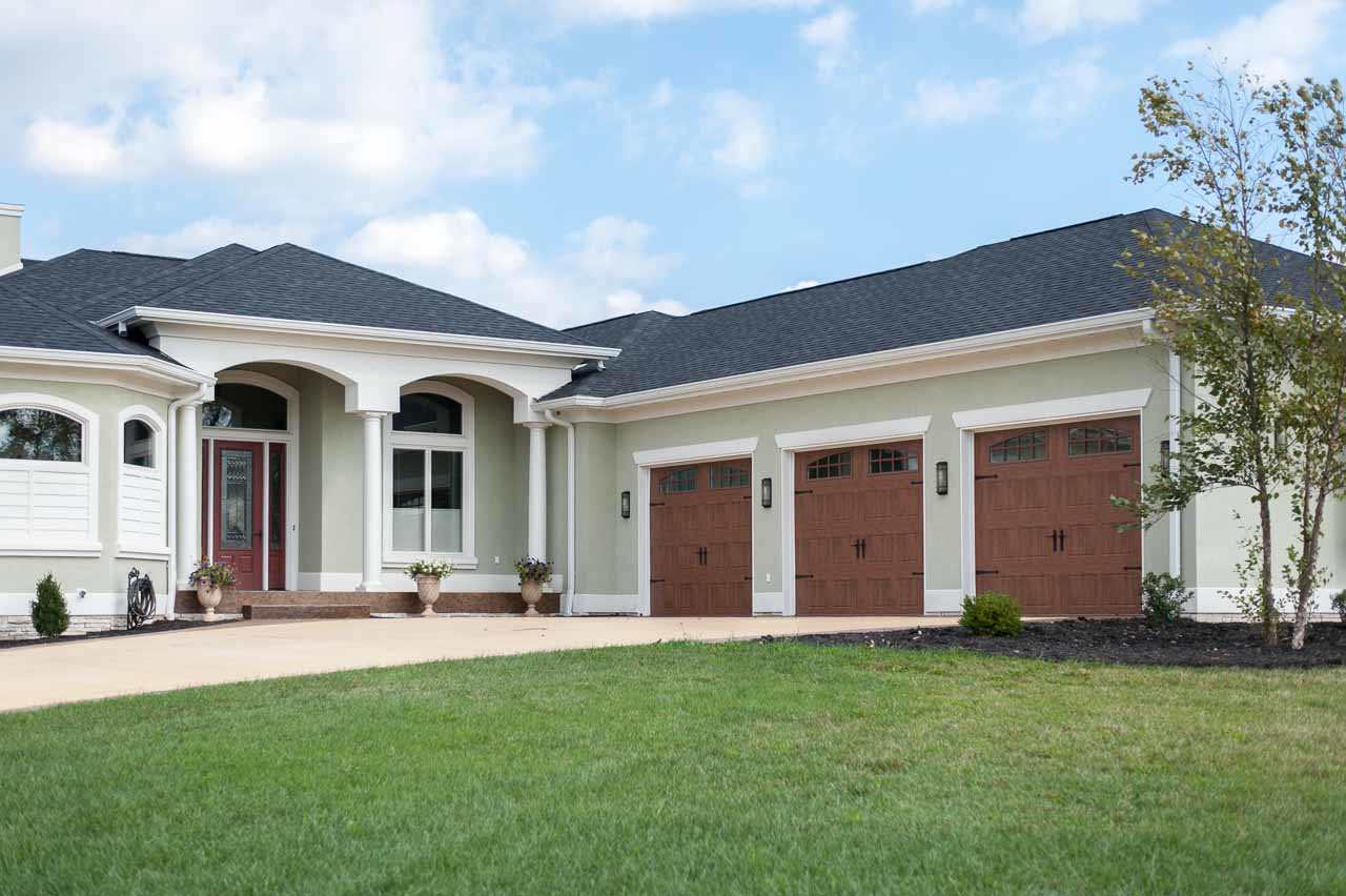 8467 S Marcy Ct, Bloomington, IN 47401 photo 2