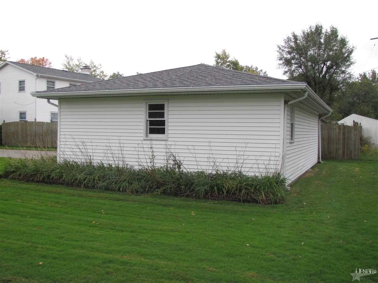 3503 Chancellor Dr, Fort Wayne, IN 46815 photo 8