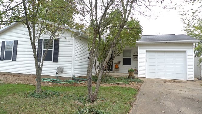 5922 S Catherine St, Bloomington, IN 47403 photo 1
