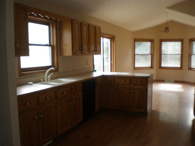 57756 Pendleton Dr, Elkhart, IN 46517 photo 6