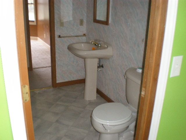 57756 Pendleton Dr, Elkhart, IN 46517 photo 9