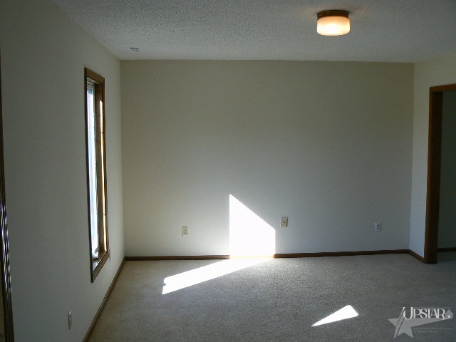 1516 Carlow Ct, Fort Wayne, IN 46815 photo 3